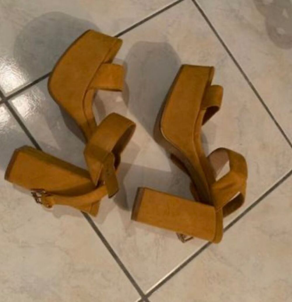 Lot de sandales talons hauts Chaussures