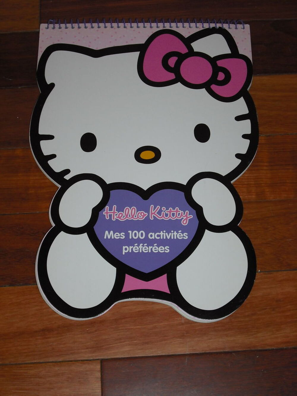 Grand cahier d'activit&eacute;s Hello Kitty &agrave; spirale (35cm/26cm) Jeux / jouets