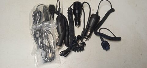 Chargeur t�l�phone et �couteur  15 Cahors (46)