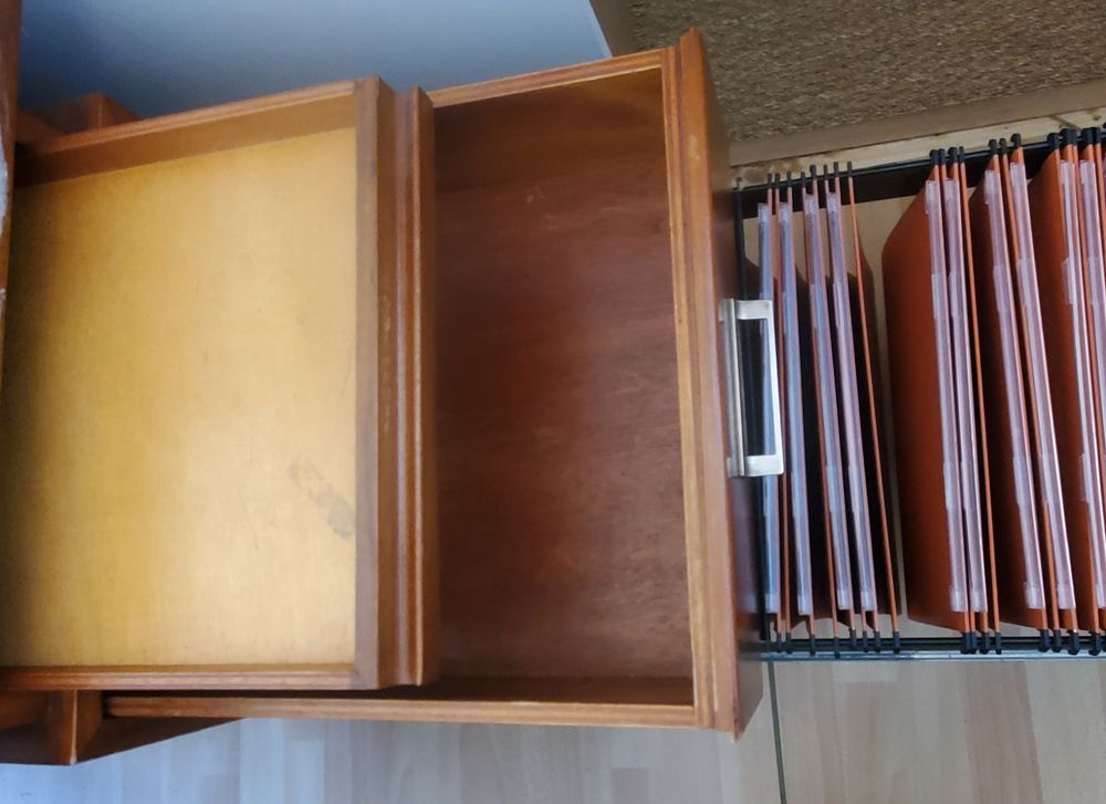 Bureau bois massif marque Burwood Meubles