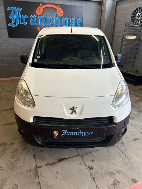 Annonce voiture Peugeot Partner 8900 €