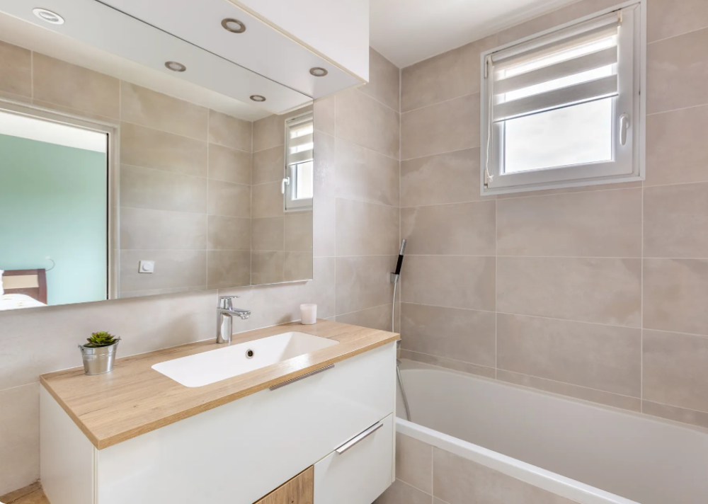 Vente Appartement APPARTEMENT T5 105m2 avec 1 box fermé LYON PART DIEU Lyon 3