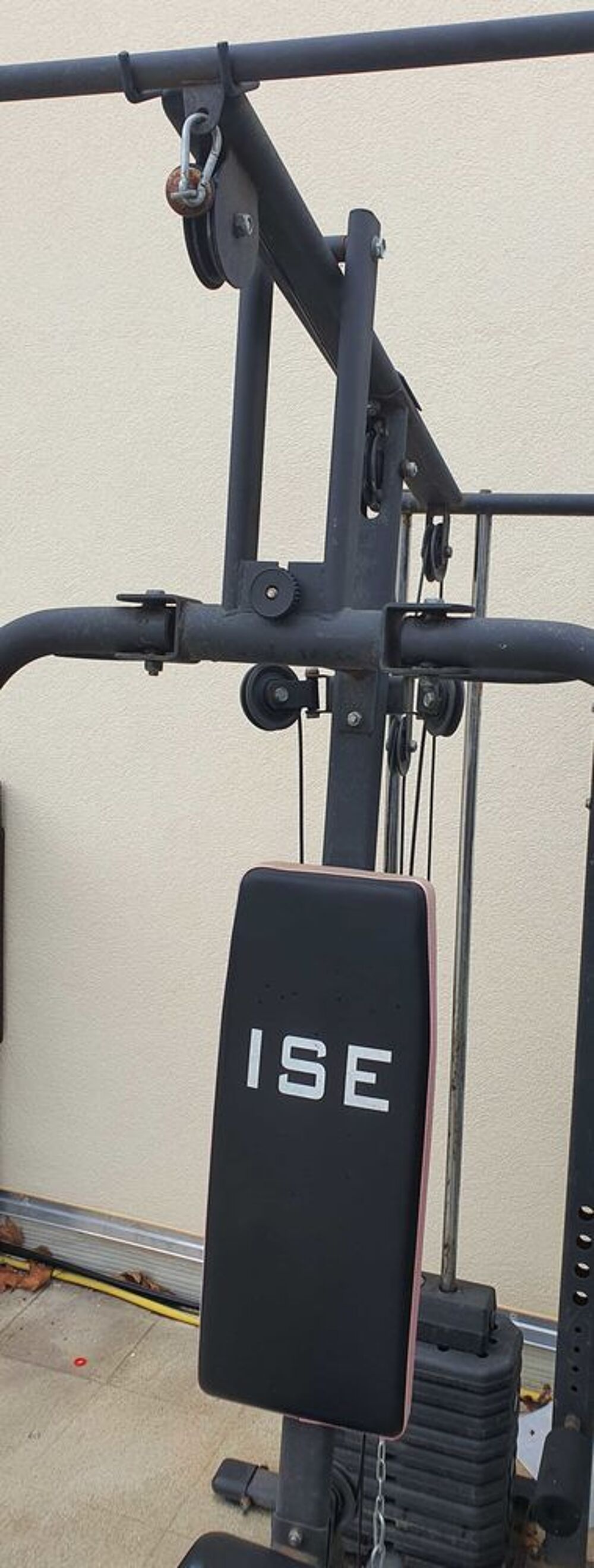 &agrave;€ vendre : Banc de musculation €" Id&eacute;al pour vos entra&icirc;nements &eth;Ÿ'&ordf; Sports