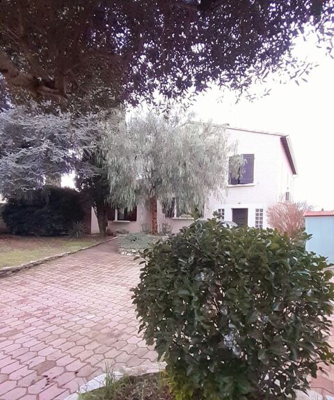   Maison familiale de 7 pi�ces de  142 m� Maison - 7 pi�ce(s) - 142 m�