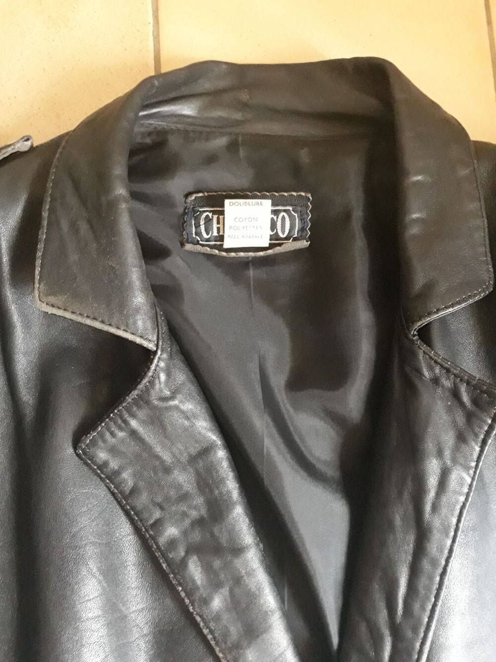 veste en cuir taille 2 Vêtements
