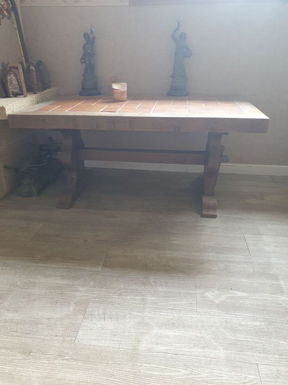Petite table Meubles