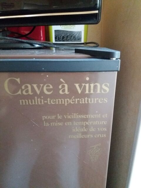 Ancien modèle : Cave à vin Multi-Températures de service et de conservation  CLIMADIFF - Ma Cave à Vin