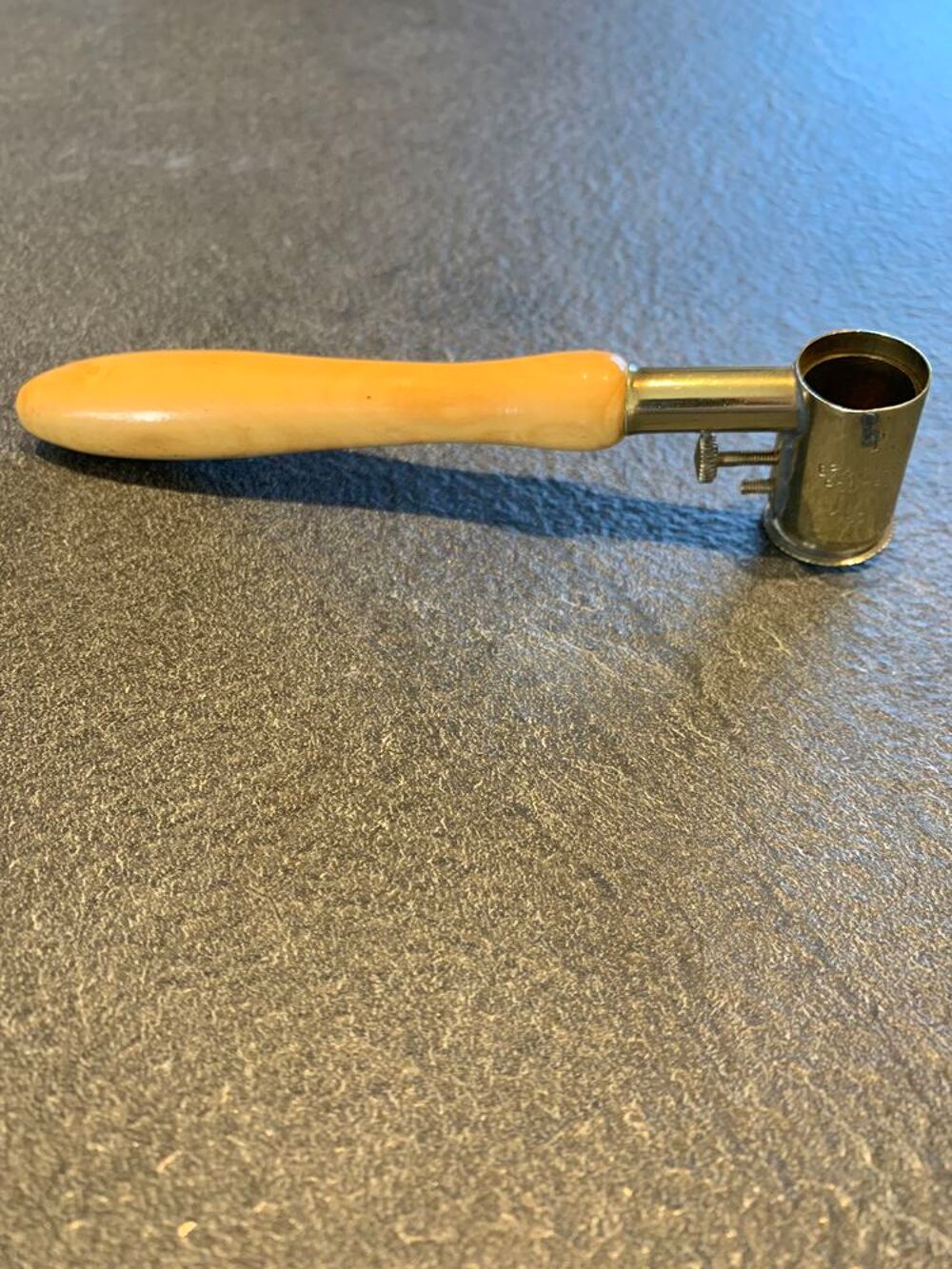 Doseur ancien plombs et poudre + cuill&egrave;re 