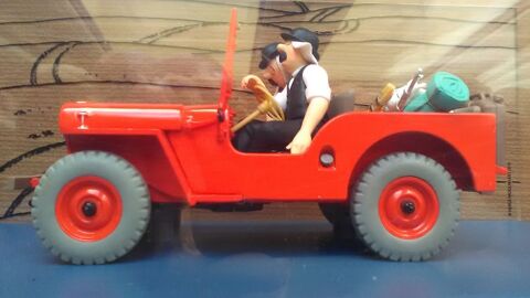 VOITURE DE TINTIN LA  N�6        LA JEEP ROUGE     60 Dolus-d'Ol�ron (17)