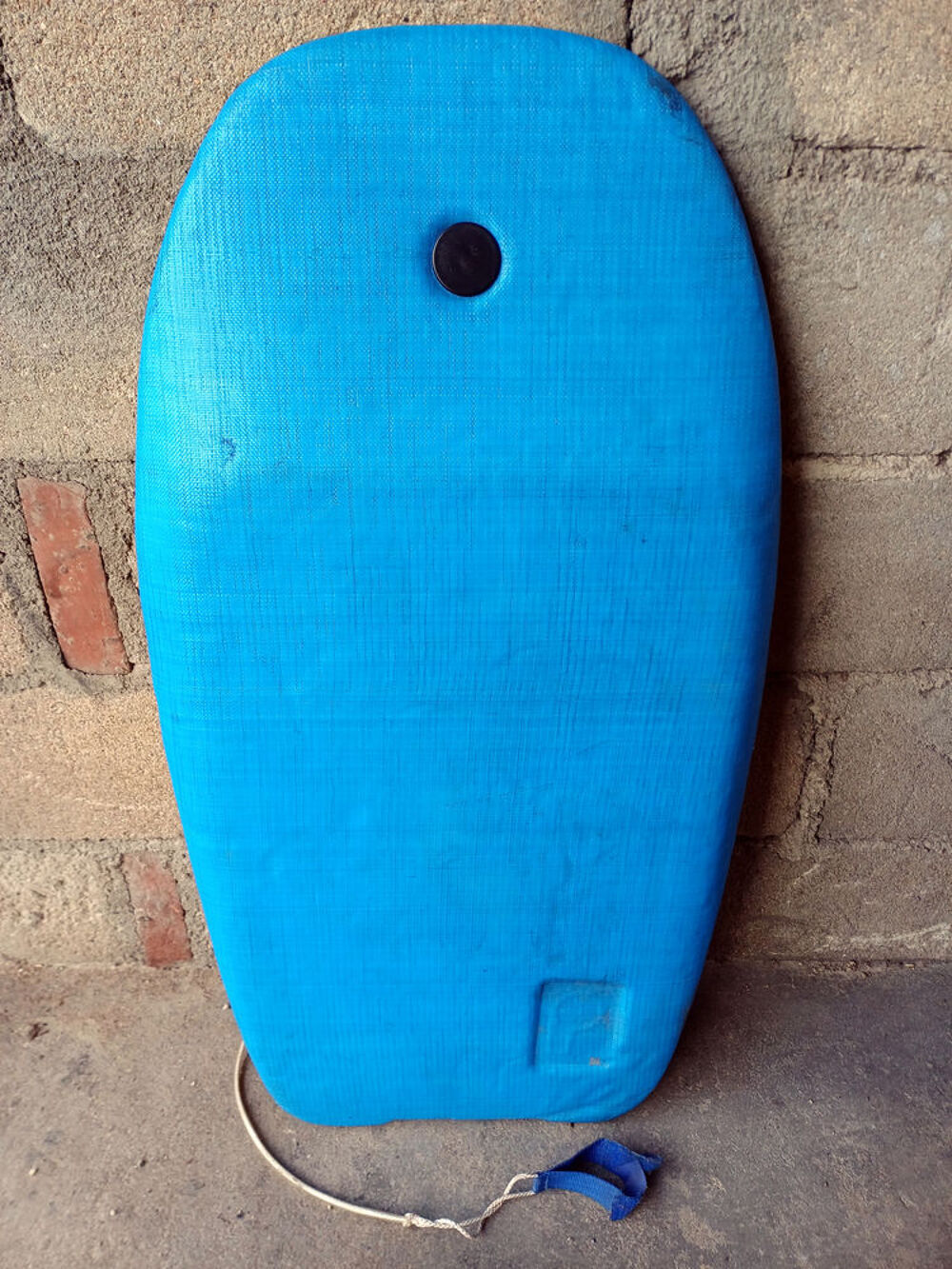 BODYBOARD bleu jaune, pour surfer les petites vagues Sports