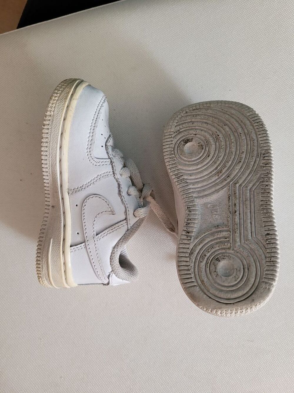 Basket Nike pointure 21 Chaussures