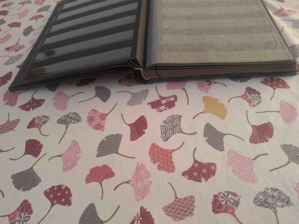 Album vide pour timbres de collection 