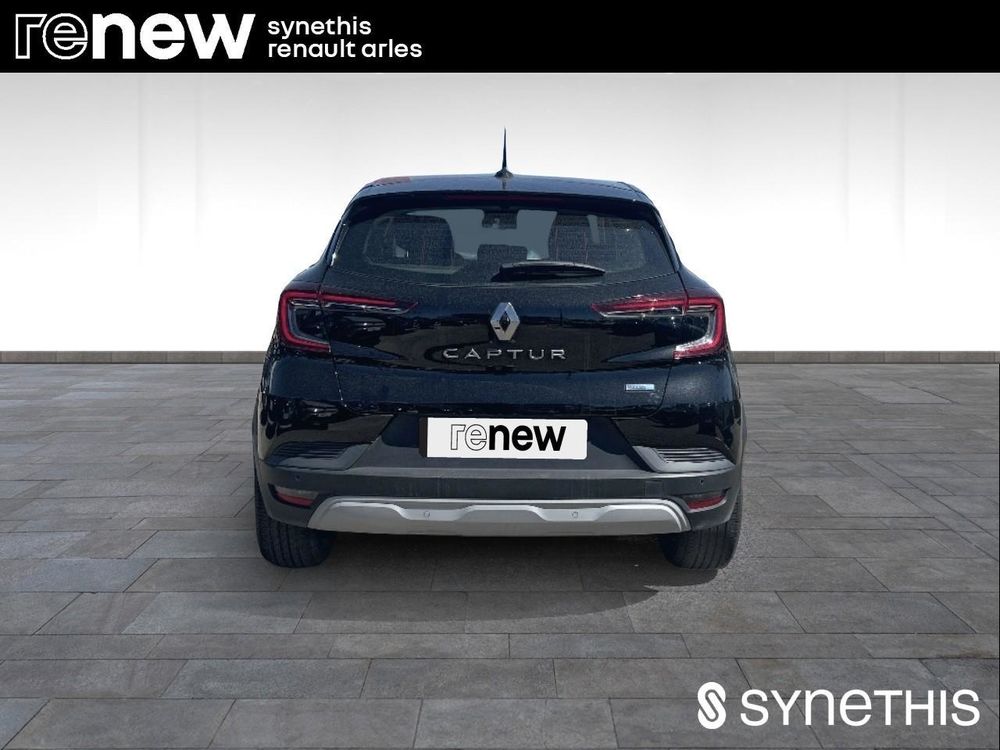 Captur E-Tech 145 - 21 Business 2022 occasion 13200 Arles