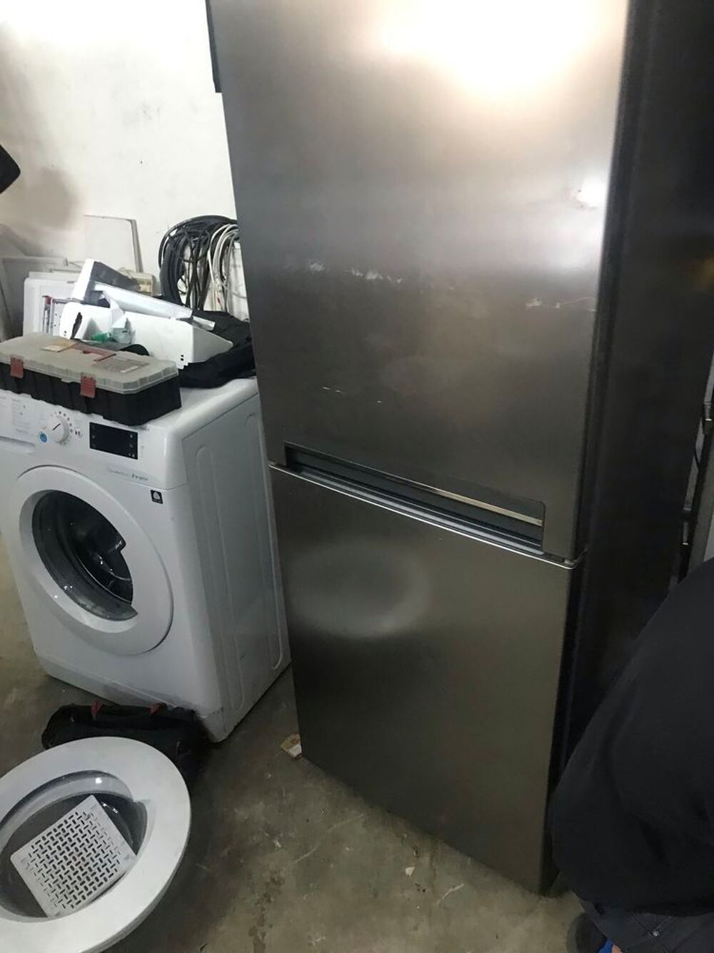 frigo cong&eacute;lateur whirpool 185 60 60 inox excellent &eacute;tat livraison et installation assur&eacute;e Electroménager