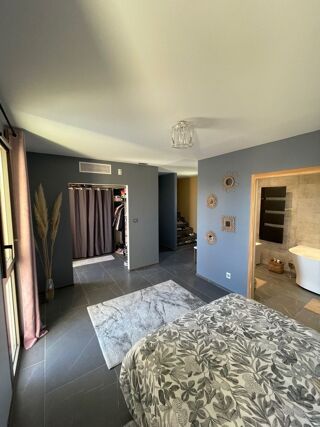  Maison � vendre 4 pi�ces 251 m�