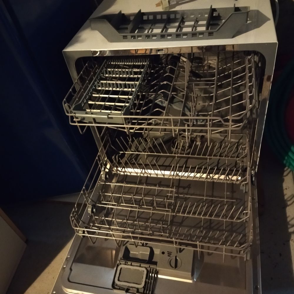 Lave-vaisselle 8 couverts garanti 15 mois Electroménager