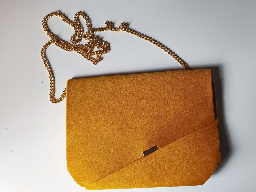Pochette + gants Maroquinerie