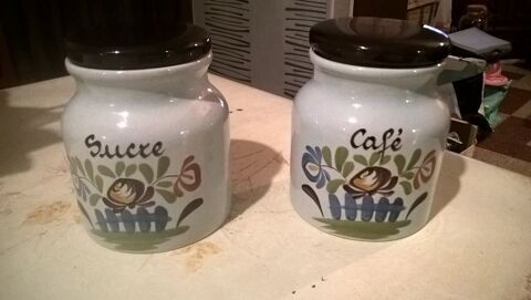 Anciens pots fa�ence 1950. 12 Flers-en-Escrebieux (59)