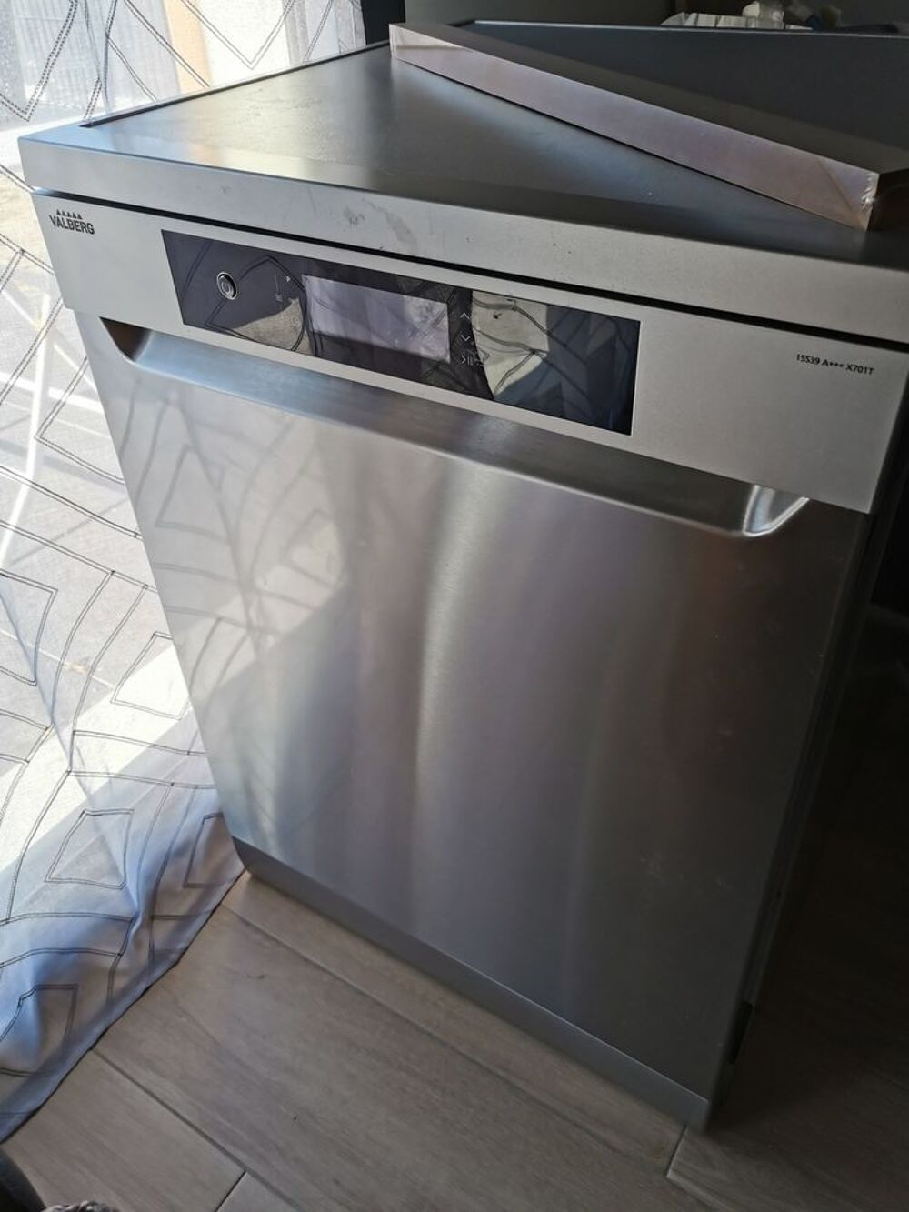 LAVE VAISSELLE VALBERG A Electroménager