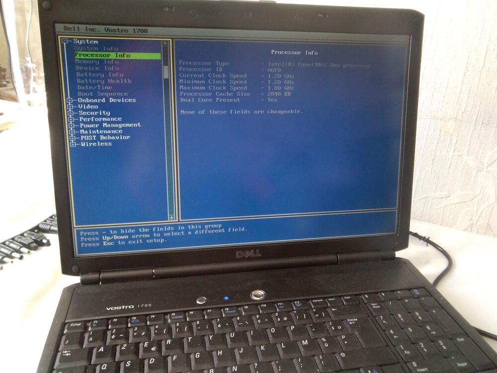 Pc Portable Dell Vostro 1700 Matériel informatique