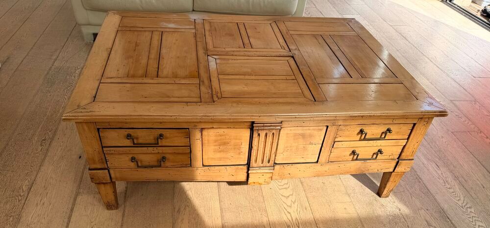 Table basse de salon en merisier massif Meubles