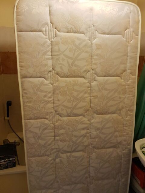 Matelas 1 personne 80 Neuilly-sur-Marne (93)