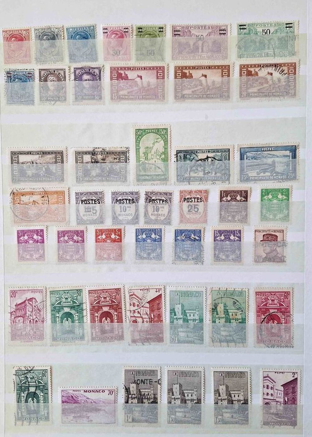 S&eacute;rie de timbres de collection de Monaco 