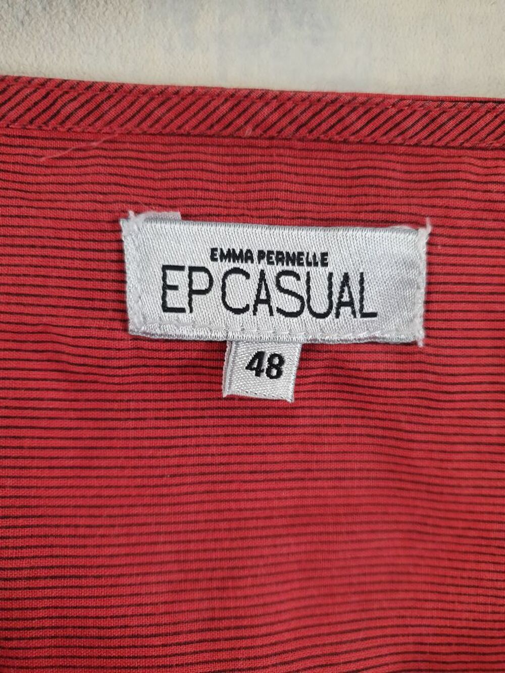 Blouse rouge orang&eacute;e, ray&eacute;e, manches longues ? Emma Pernelle Vêtements