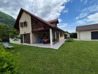 Maison 6 pièces 160 m² · à Vif · 160 m² · 495 000 €