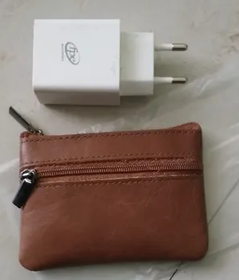 Petit porte-monnaie en cuir brun
10 Montpellier (34)