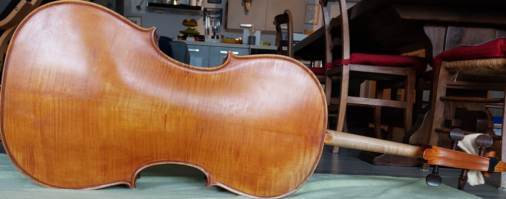 Violoncelle allemand 4x4 - Eugen G&auml;rtner 1908. Instruments de musique