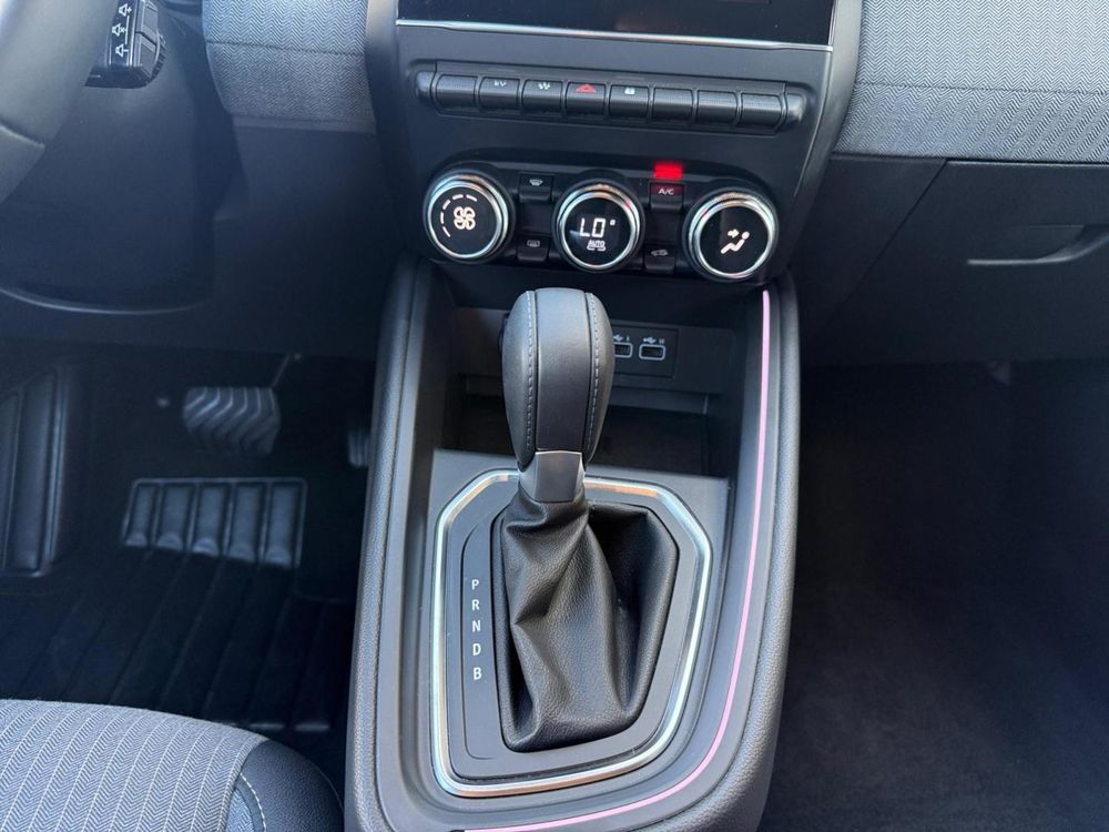 Clio V Clio E-Tech full hybrid 145 ch GSR2 Techno 2025 occasion 91300 Massy