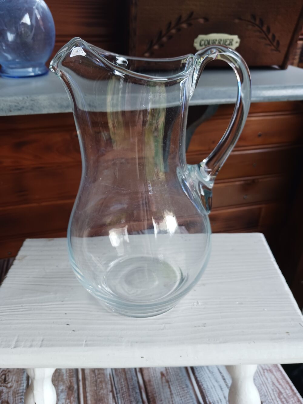 Carafe en verre transparente avec anse 