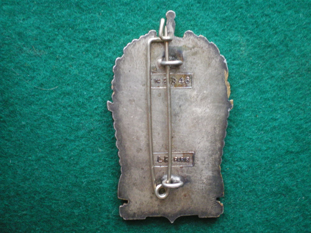 Insigne de Sant&eacute; - Pharmacie Centrale des Arm&eacute;es. 