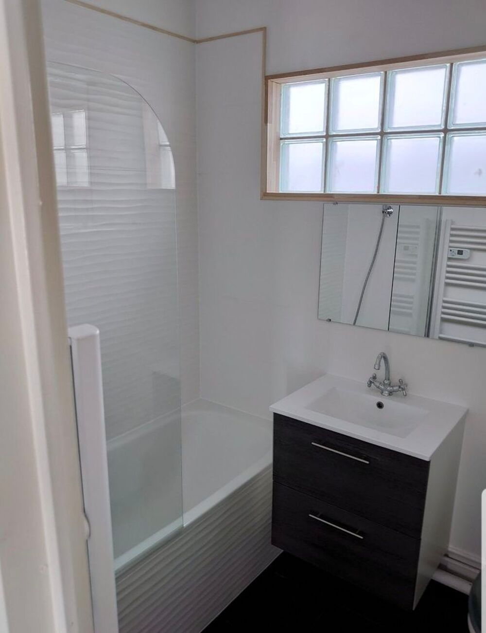 Location Appartement Grand Studio Meublé avec Terrasse Nanterre