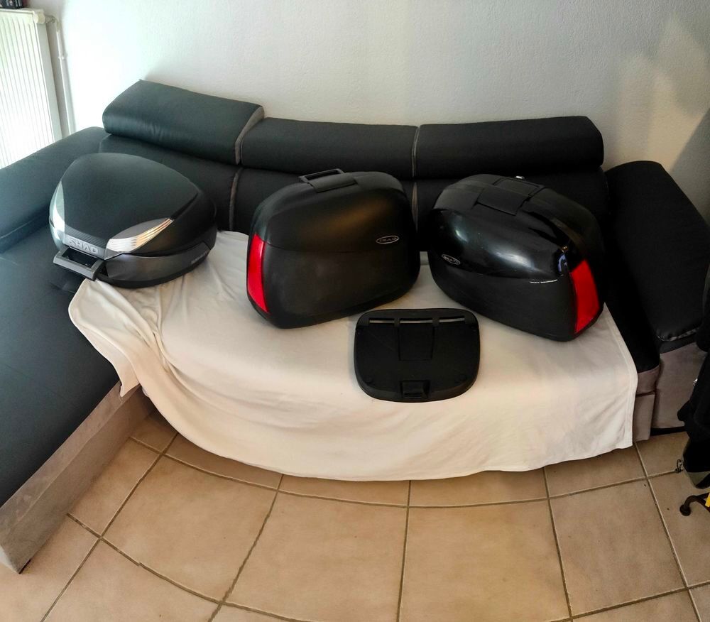 top case plus support et les deux valises lat&eacute;rales shad Sports