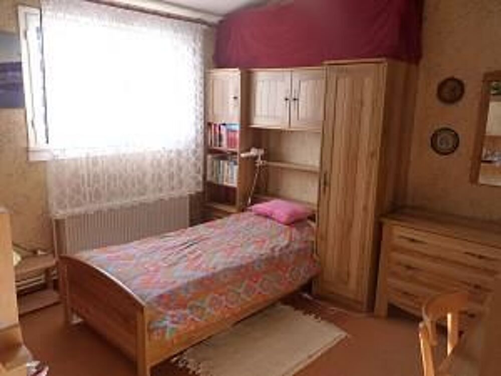 Location Chambre CHAMBRE 11 M2 DANS VILLA 100 m2 LA COMMANDERIE A ECHIROLLES chirolles