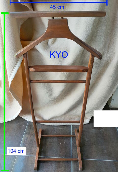 Valet de chambre-nuit vintage ancien bois marron porte-habit 19 Foncine-le-Haut (39)