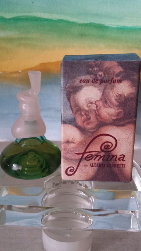 MINIATURE   FEMINA  10 Nice (06)