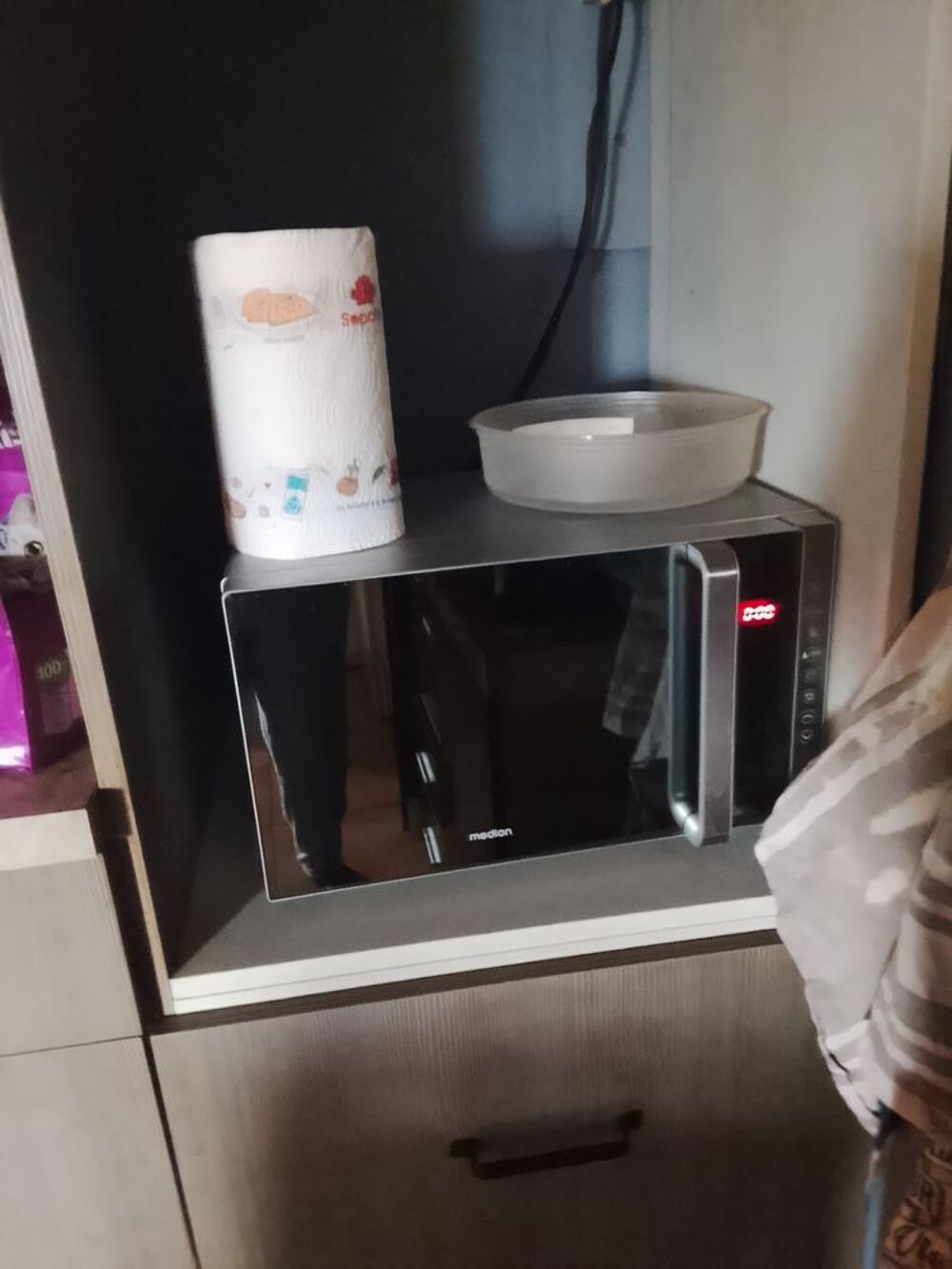 micro onde encore emball&eacute; Electroménager