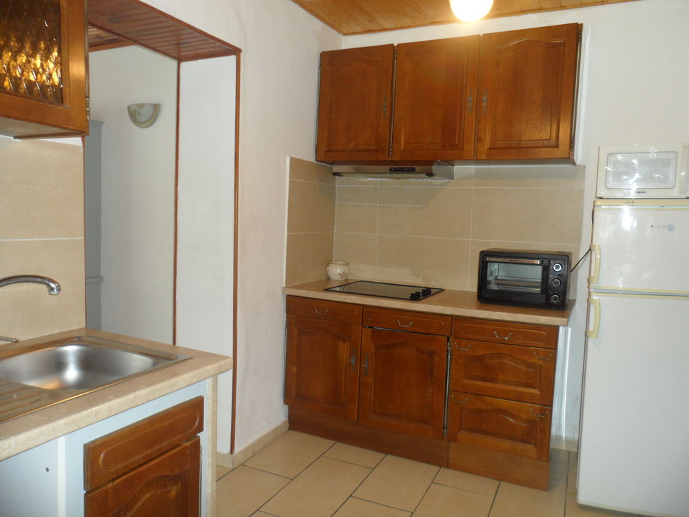 Location Appartement T2 3 pièces 46m² près de la poste à Apt Apt