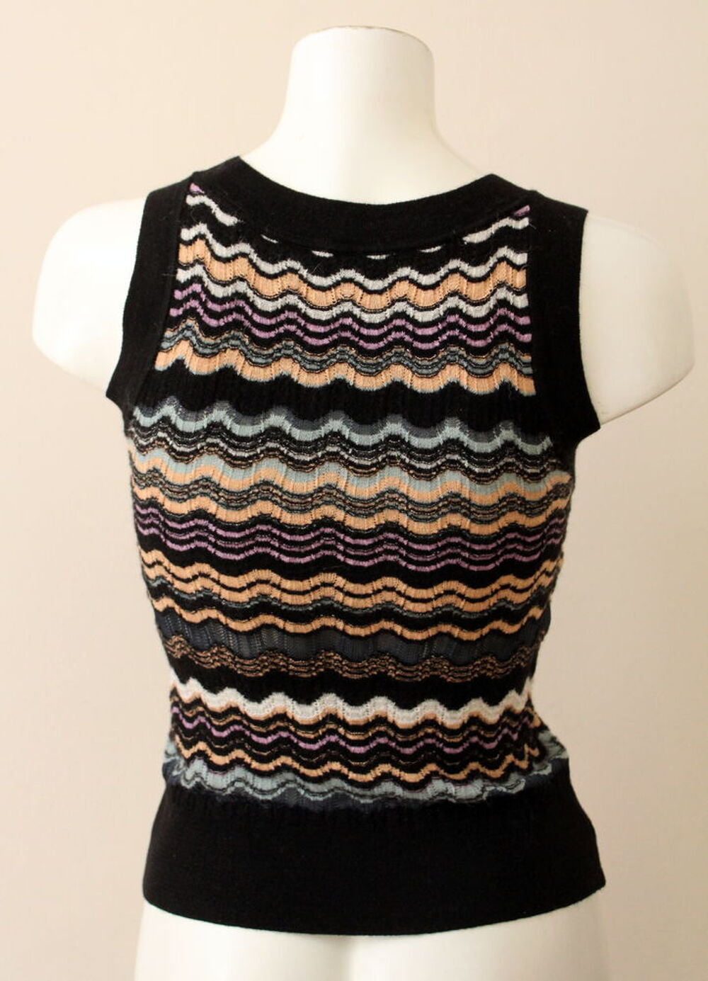 D&eacute;bardeur, pull MISSONI 
T. 36/38 Fr Vêtements