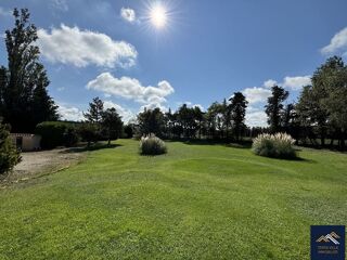  Terrain à vendre 698 m²