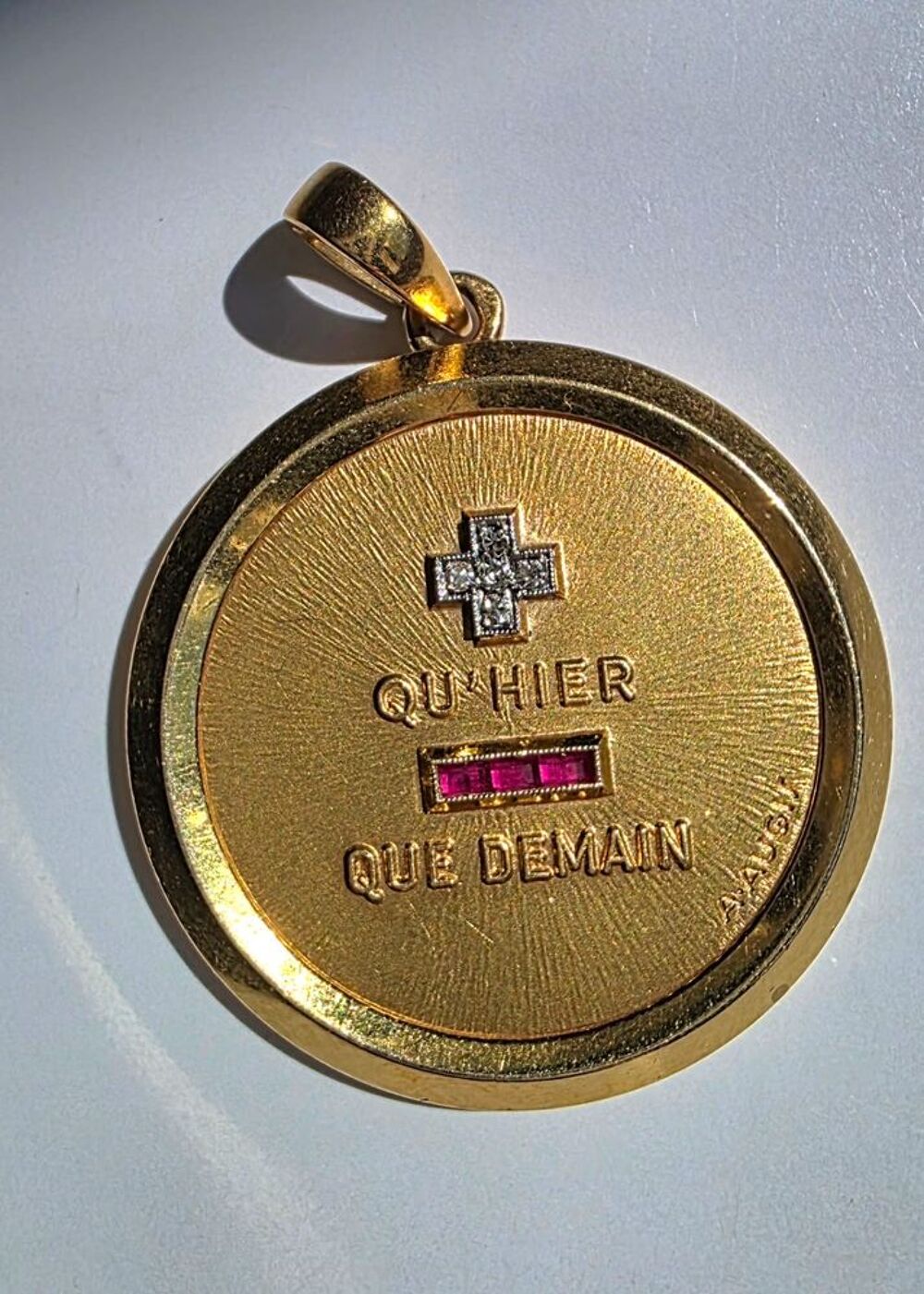 M&eacute;daille d'Amour Bijoux et montres