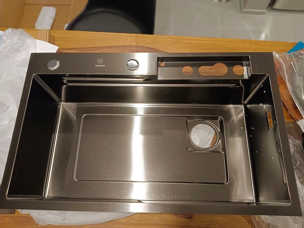 &eacute;vier de cuisine inox (tout est inclus) Cuisine