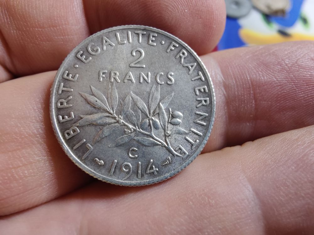Pas courante et tr&eacute;s jolie piece de 2 frs en argent de 1914C 