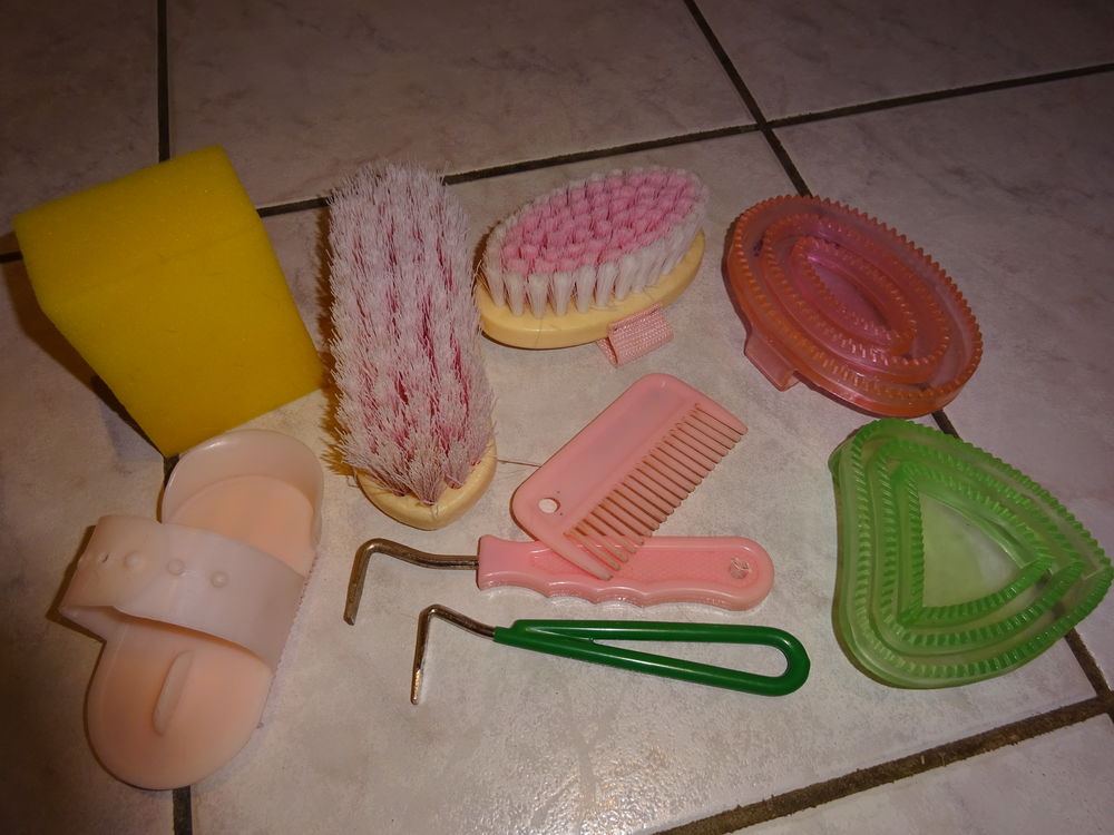 LOT MATERIEL DE PANSAGE Sports