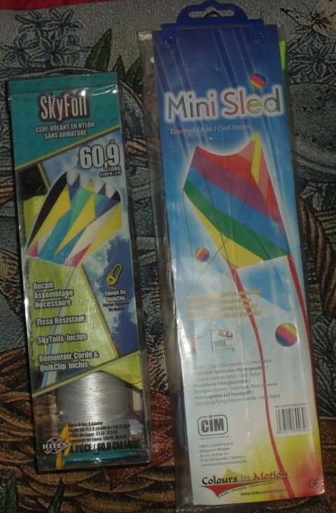 Lot d'un Cerf Volant SkyFoil+ un cerf volant MiniSled, Neufs 30 Montreuil (93)