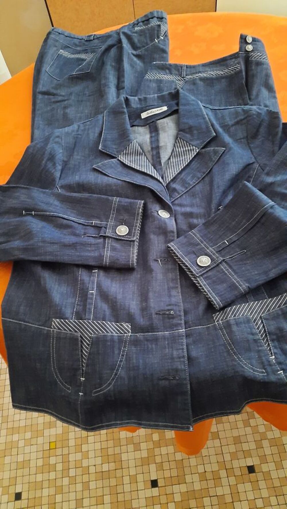 TAILLEUR 3 PIECES Vêtements
