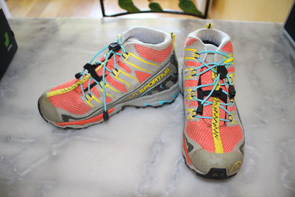 Chaussures de randonn&eacute;e Chaussures